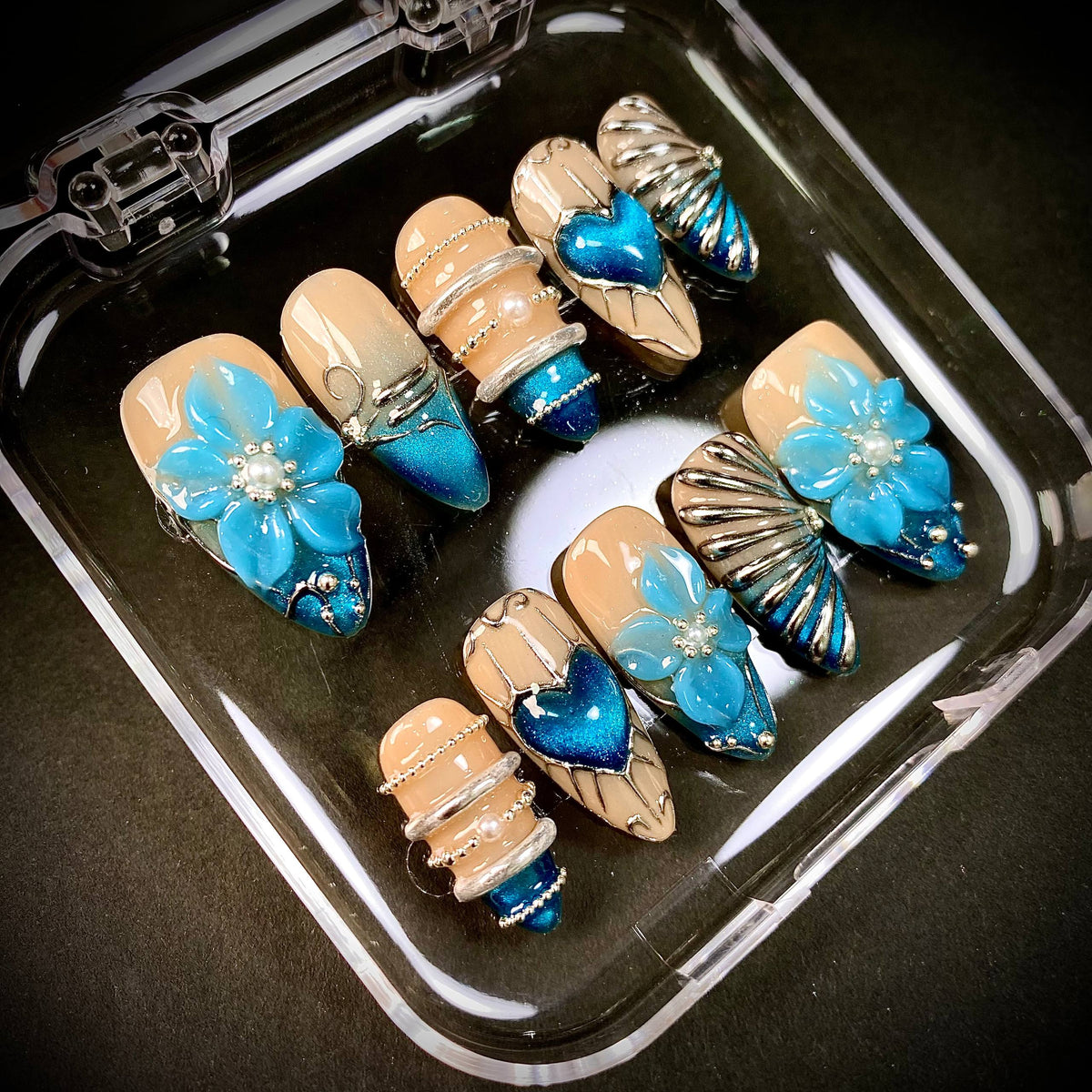 Electric Blue 3D Flower Press-On Nails – Heart Silver Chrome Y2K Fake Nails