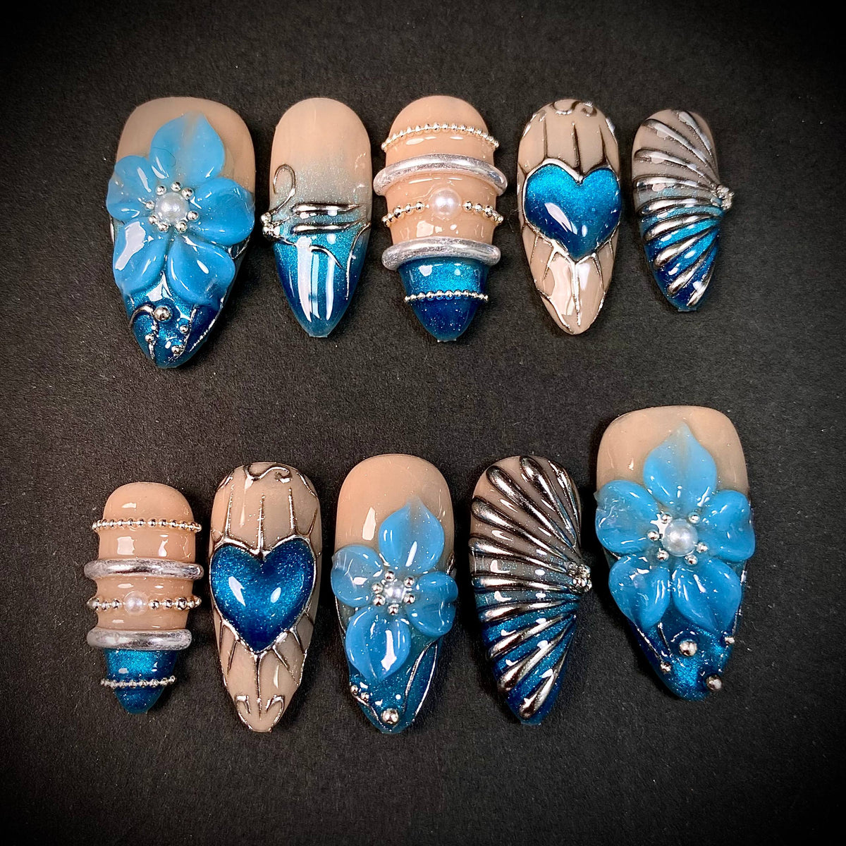 Electric Blue 3D Flower Press-On Nails – Heart Silver Chrome Y2K Fake Nails